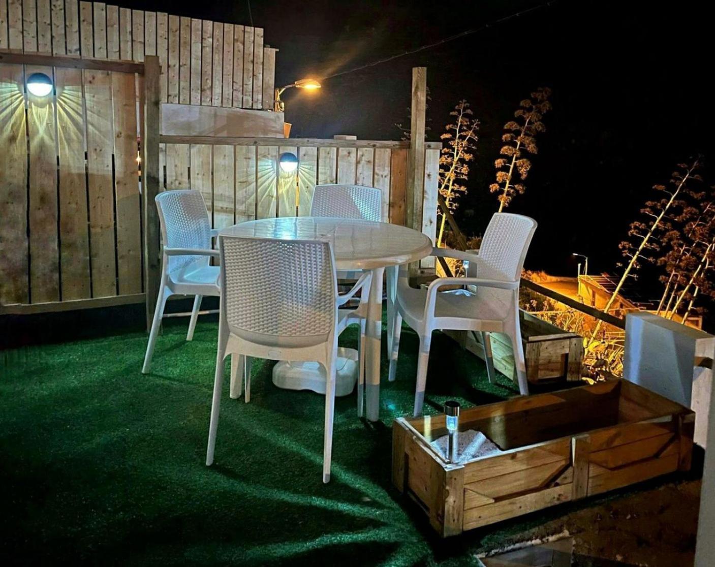 Lovely View Deni 圣克鲁斯-德特内里费 外观 照片